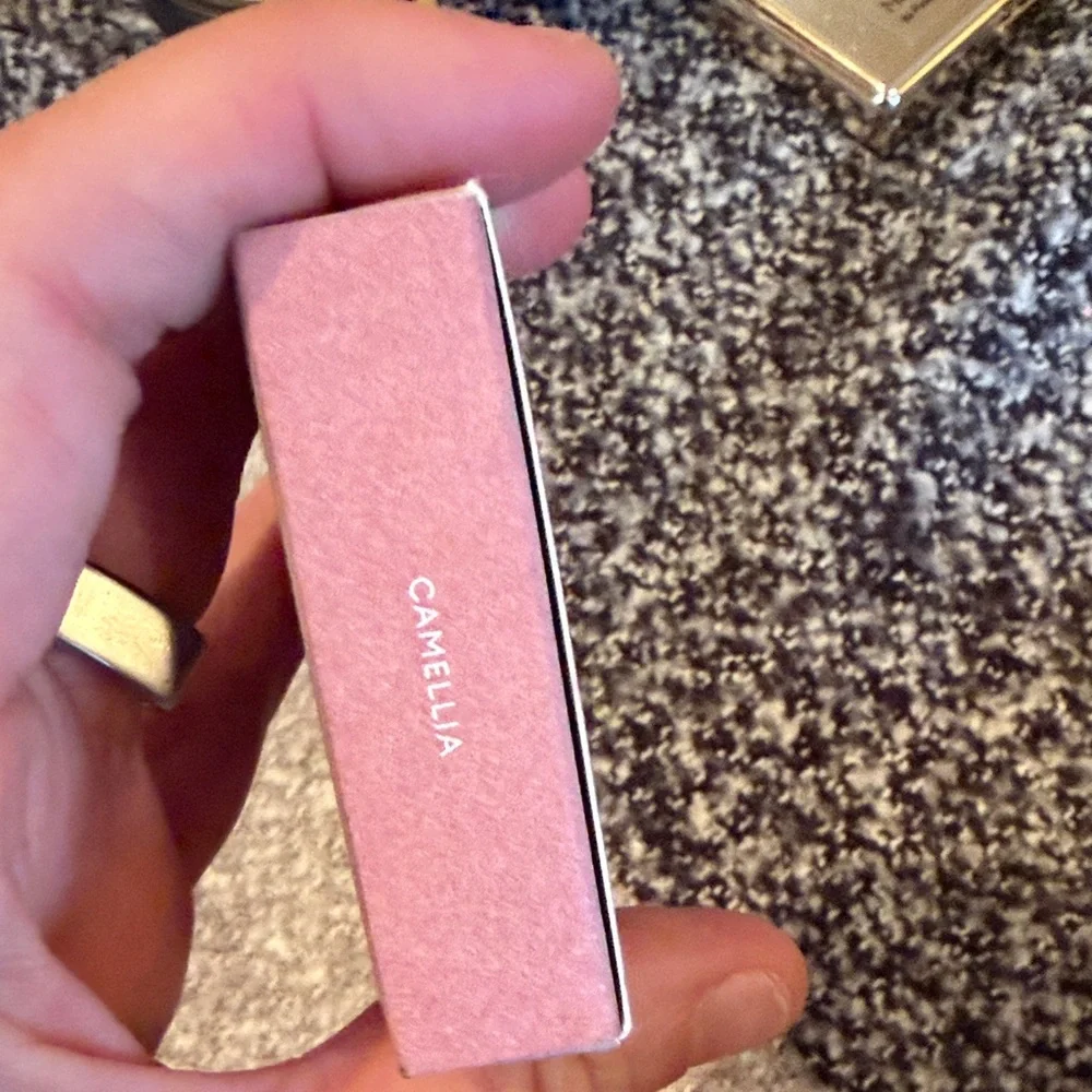 Rose Inc Blush Divine in Soft Pink - Picture 4 of 7